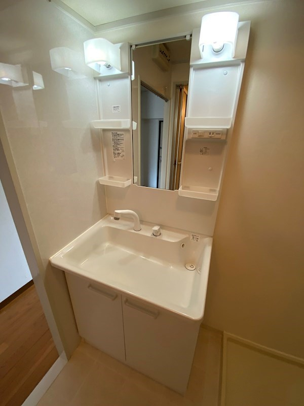 マンション妙法寺の洗面所