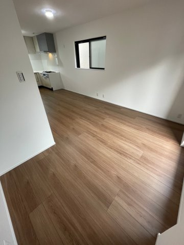 上池田1丁目戸建ての居間・リビング