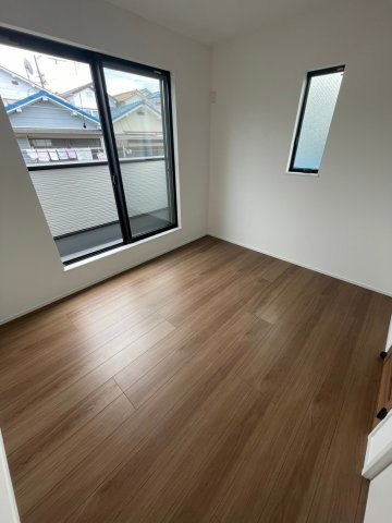 上池田1丁目戸建ての居間・リビング