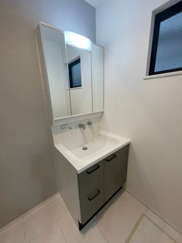 上池田1丁目戸建ての洗面所