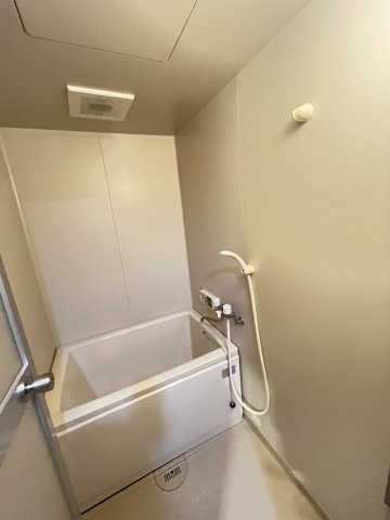 甲南タマタニマンションの浴室