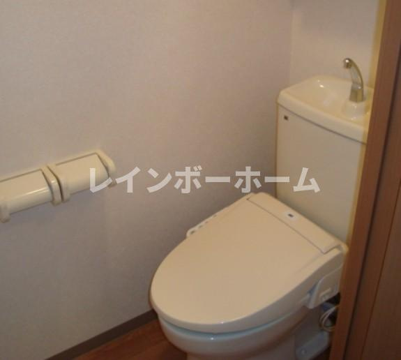 リバパレスおおたかの森のトイレ|落ち着いた色調のトイレです