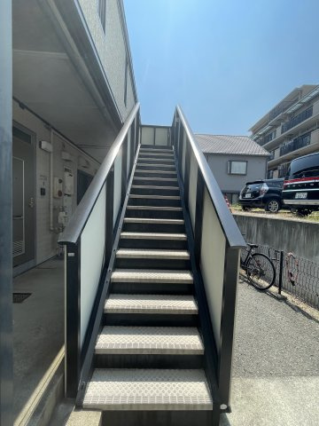 タウンハイム須磨南のエントランス