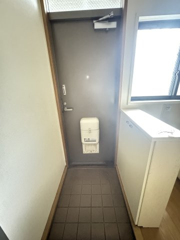 タウンハイム須磨南の玄関