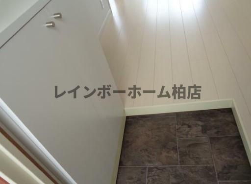 特典：仲介手数料が無料です!!の内装|過ごしやすい室内です