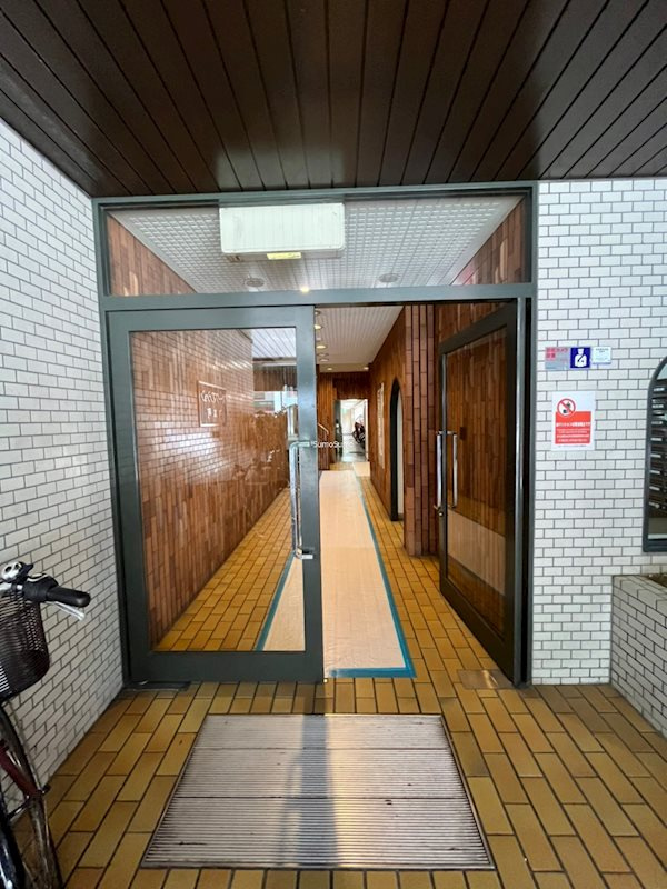 ストークマンション内本町のロビー