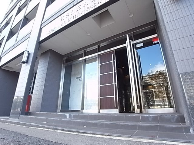 エスリード神戸三宮パークビューのエントランス
