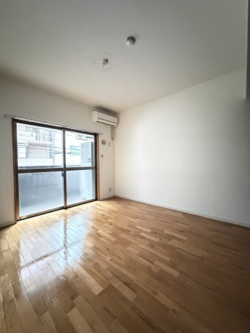 FUKUE BLD 松ヶ枝町の居間・リビング