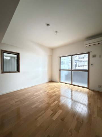 FUKUE BLD 松ヶ枝町の居間・リビング