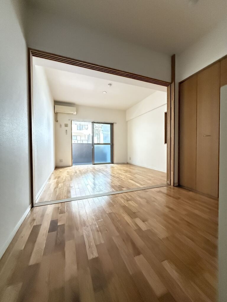 FUKUE BLD 松ヶ枝町の居間・リビング