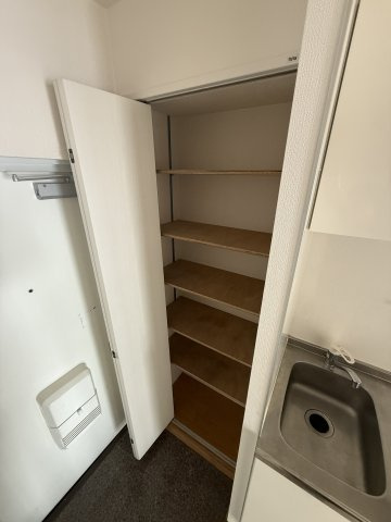 東梅田レジデンス小島 の収納