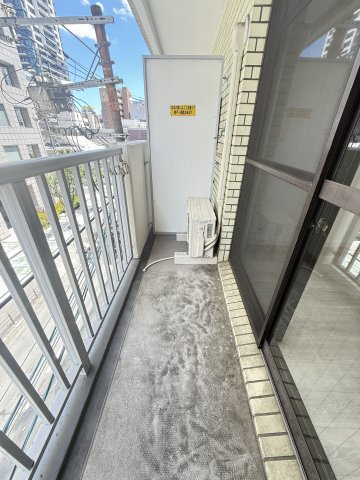 東梅田レジデンス小島 のバルコニー
