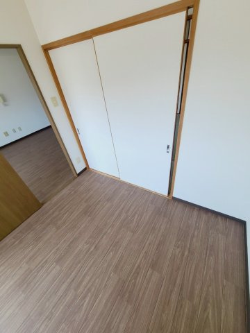 エリーナ宝塚の寝室