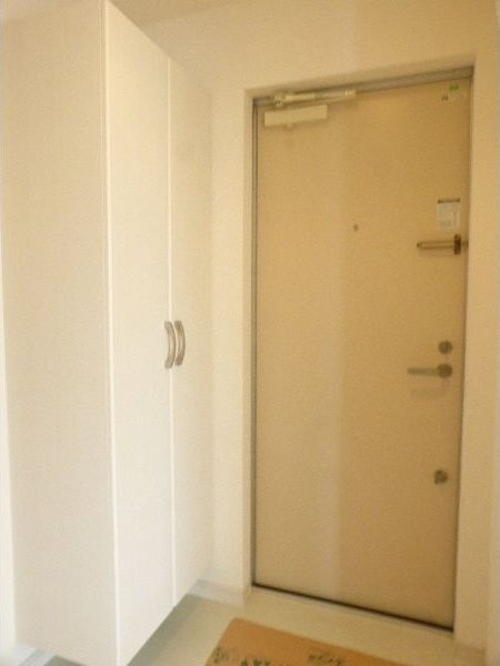 パラディーゾ空港前の玄関