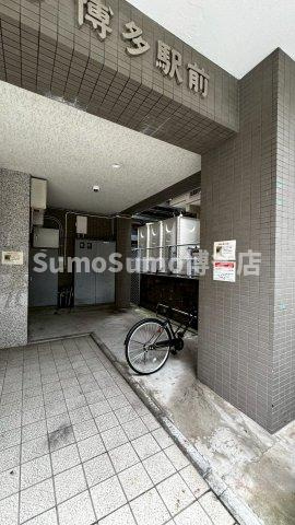 クロスステージ博多駅前のエントランス
