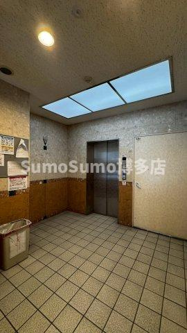 クロスステージ博多駅前のエントランス