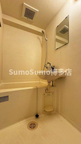 クロスステージ博多駅前の浴室