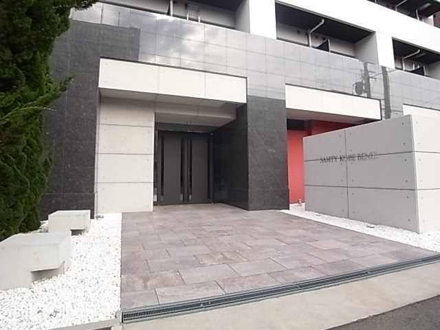サムティ神戸BENIRの外観
