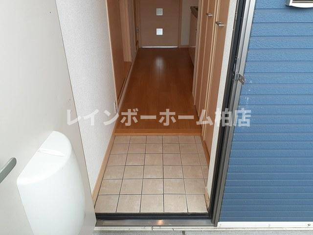 【仲介手数料：50％OFF】対象物件！の玄関|明るい玄関です