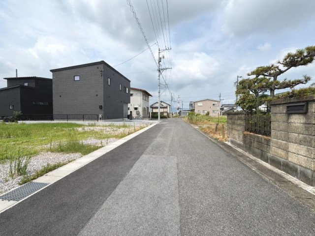 新築戸建　大垣市静里町　全2区画分譲の前面道路含む現地写真|「現地（2026年8月3日）撮影」　
■前面道路　
■ヤマダ不動産　株式会社リライフ