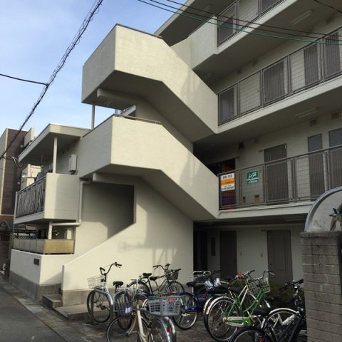 サンコスモ塚口のエントランス