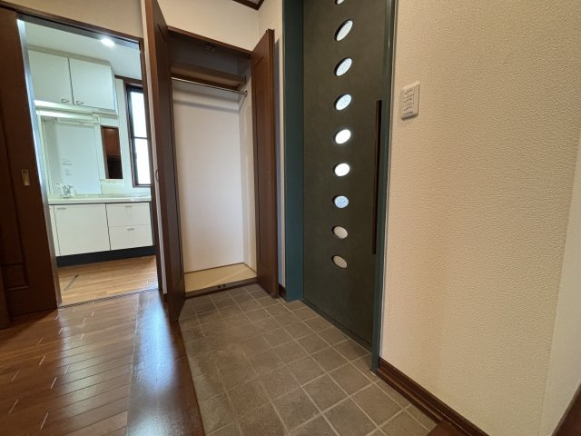 YSプラネットの玄関