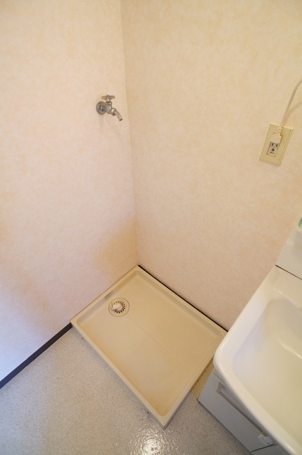 アネックス本郷の設備|防水板（脱衣所に設置してあるので、生活導線も便利です♪）