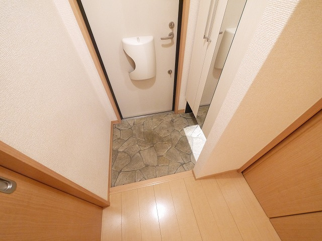 エスポワール　Ｃ棟（南紀寺町）の玄関|シンプルで使いやすい玄関です