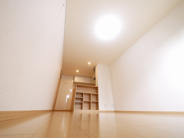 エスポワール　Ｃ棟（南紀寺町）の居間・リビング|使いやすい居間です
