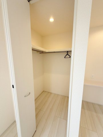 八潮市八潮7丁目　新築戸建　全5棟　5号棟の収納|季節物の大物家電の収納にも便利なウォークインクローゼット