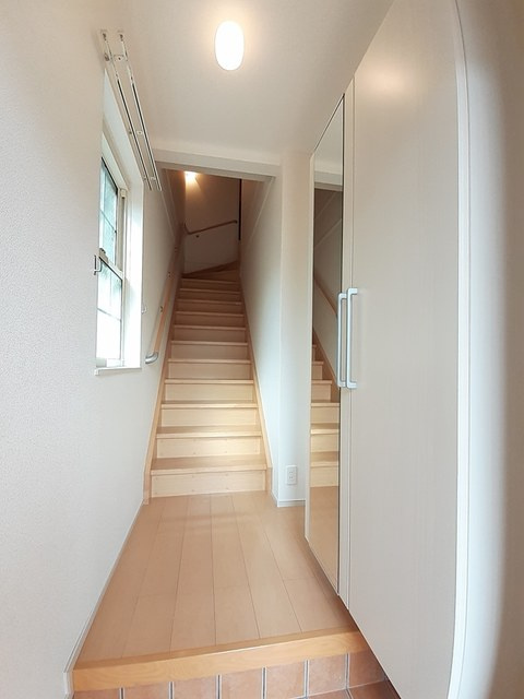 ピアフィールドⅡの玄関|※同仕様写真です