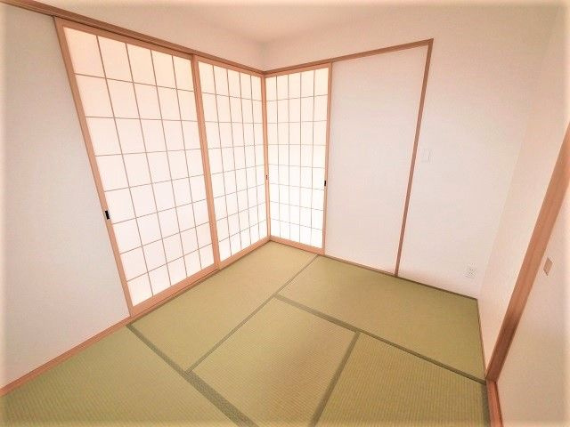 ベルメゾン西公園テラス　当仁小学校区の和室|ベルメゾン西公園テラス