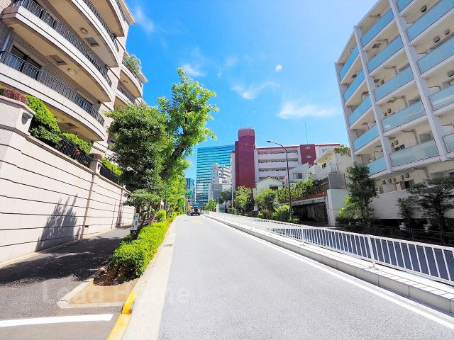 【その他】 | 目黒青葉台グランドハイツ | 前面道路