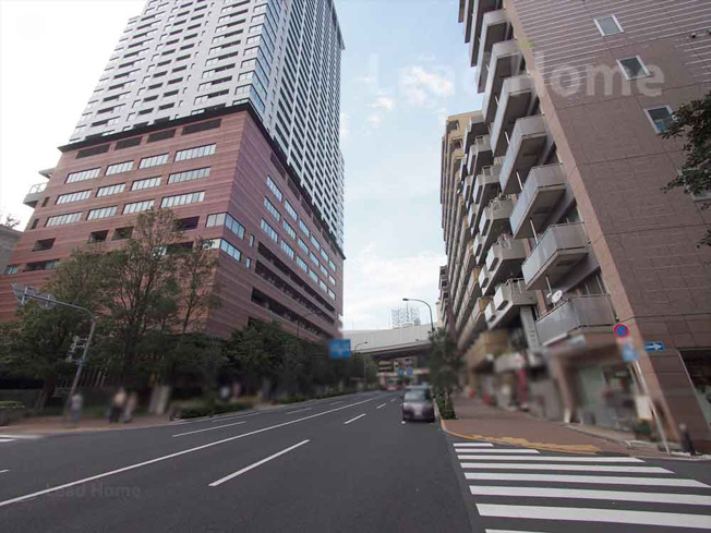 【その他】 | クロスエアタワー | 前面道路