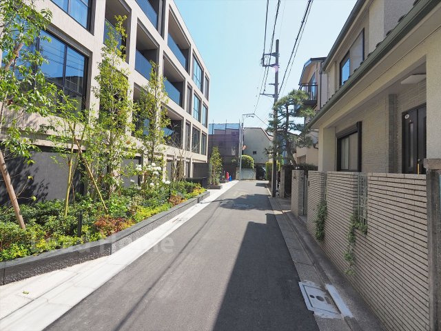 【その他】 | グランリビオ恵比寿 | 前面道路