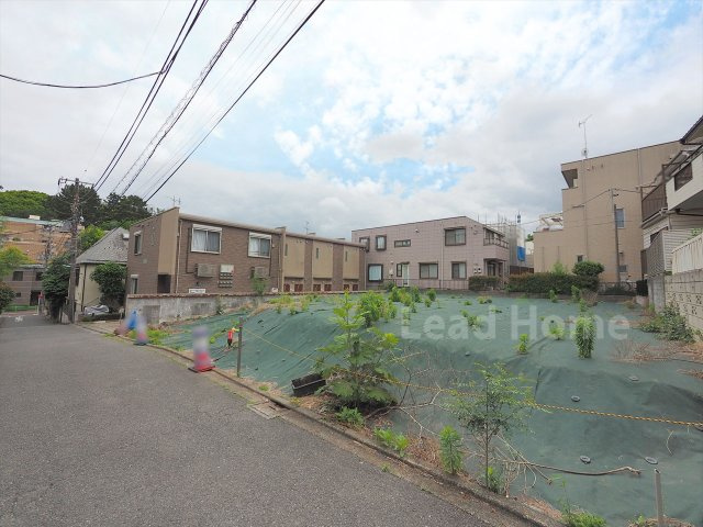 【外観】 | 目黒区下目黒6丁目 | 陽当りと風通しに恵まれた開放感ある敷地です！広々とした空間でゆったり心地よい暮らしが実現できます♪