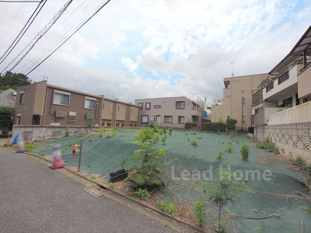 【外観】 | 目黒区下目黒6丁目 | 平坦で使いやすい広々とした土地形状です！2世帯住宅やお庭でのBBQスペース確保もスムーズに行えます♪