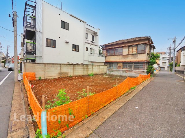 【外観】 | 目黒区中央町1丁目 | 見通しの良い道路に接しており視界が開けております！毎日の通勤やお出かけもスムーズに行えて便利♪