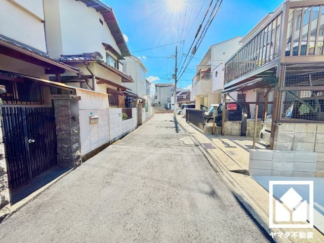 伊丹市南野北３丁目　１期の前面道路含む現地写真
