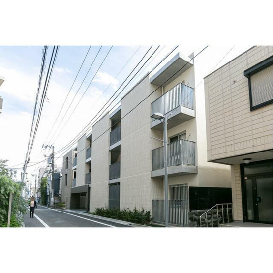 【外観】 | Gardena Hill 井草 | 鉄筋コンクリート造のがっちりとした建物。
