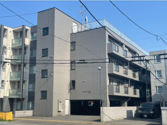 メゾンリッシュ伊藤