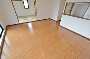 角部屋住戸で過ごしやすく、おすすめです。