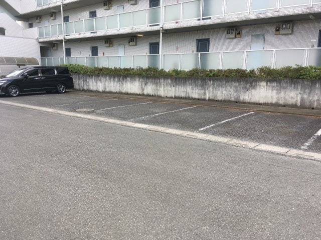 Good Day’sの駐車場