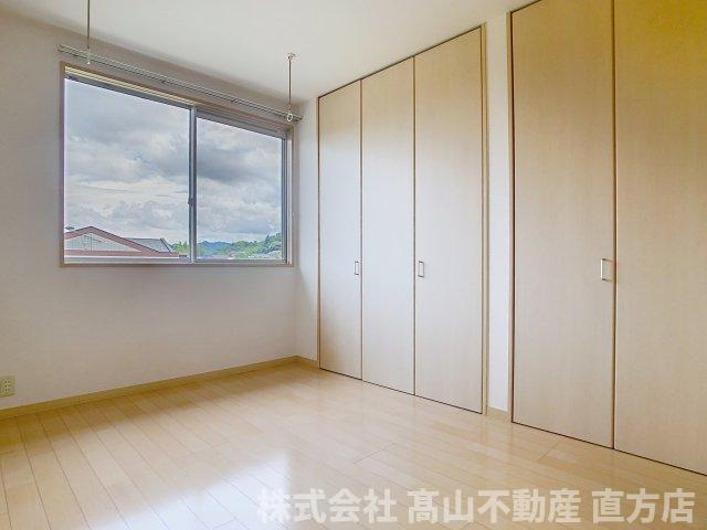 宮若市沼口のアパートの洋室