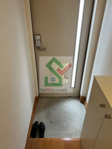 サンイング所沢の玄関