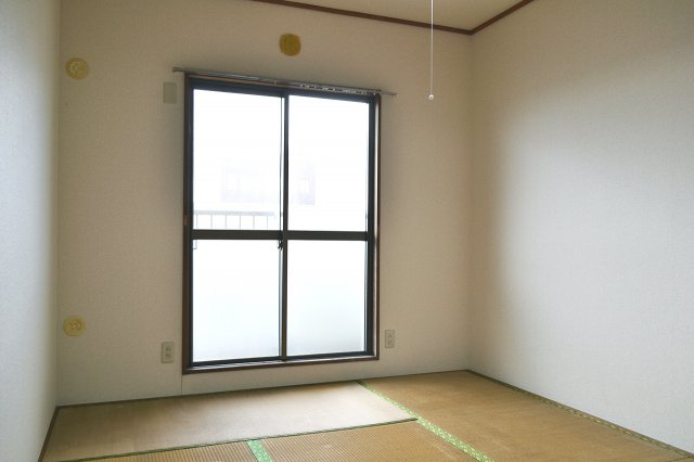 パラシオン糀屋の和室|畳の上でゆっくりとくつろげる和室です