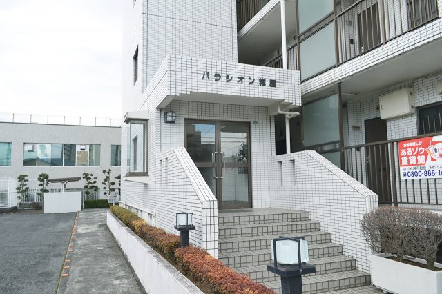 パラシオン糀屋のエントランス