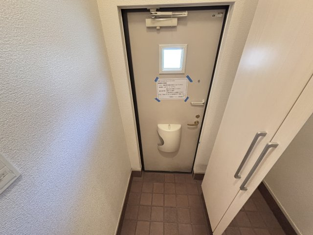 サンリットガーデンの玄関