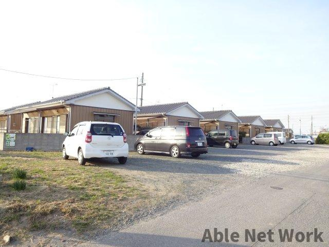 野口アパートAの駐車場