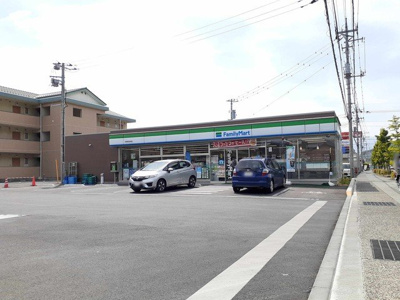 【周辺】 | カリエーラ　７５３ | ファミリーマート石和町松本店まで74m